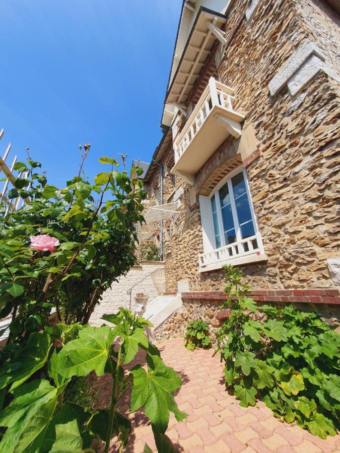 Capucine: Charming Town House With Garden In Vernon-giverny Holiday home