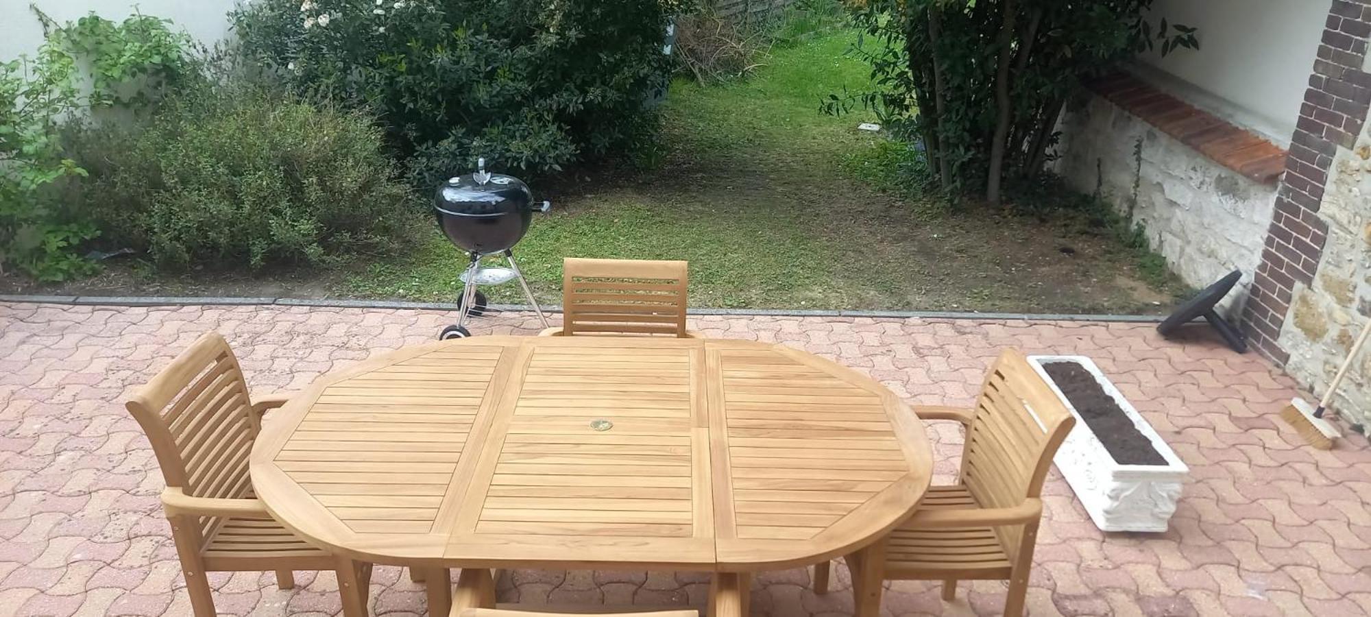 Capucine: Charming Town House With Garden In Vernon-giverny Vernon (Eure)